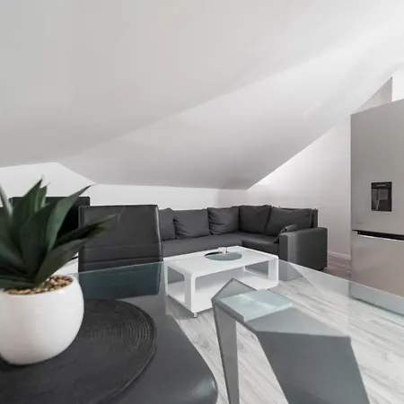 Center Mayess Aparment * Ζαντάρ