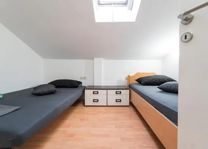 Center Mayess Aparment * Задар